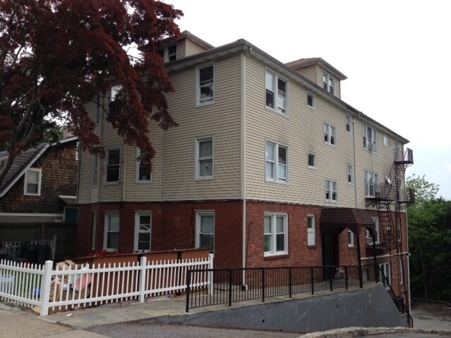 59 Ferris Pl in Ossining, NY - Building Photo