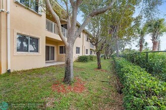 8462 NW 40th St in Coral Springs, FL - Building Photo - Building Photo