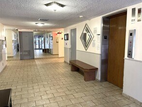 2061 NW 47th Terrace in Lauderhill, FL - Building Photo - Building Photo