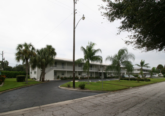 Hampton House in Sarasota, FL - Foto de edificio - Building Photo