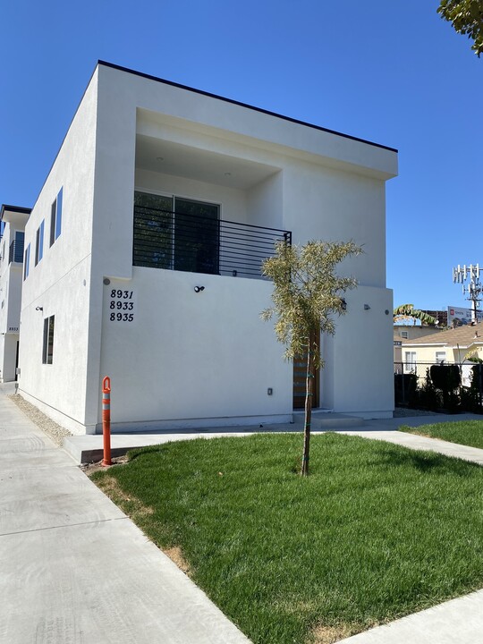 8931 McNerney Ave, Unit 1 Front Unit in South Gate, CA - Foto de edificio