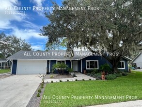 716 Forestview Dr in Sarasota, FL - Building Photo - Building Photo