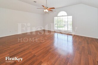 11125 31st Ave N in Texas City, TX - Building Photo - Building Photo