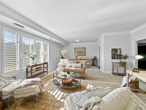 8101 Connecticut Ave, Unit S701 in Chevy Chase, MD - Building Photo - Building Photo