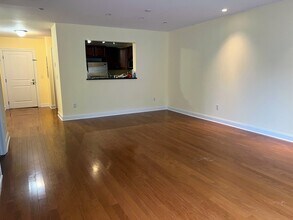 11 Cheriton Rd, Unit 107 in Boston, MA - Foto de edificio - Building Photo