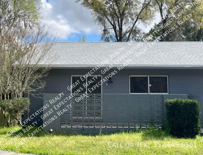 5934 SE Front Rd-Unit -B2 in Belleview, FL - Building Photo - Building Photo