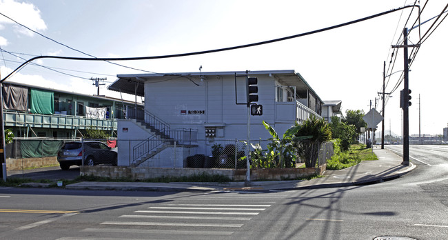 98-103 Kanuku St in Aiea, HI - Building Photo - Building Photo