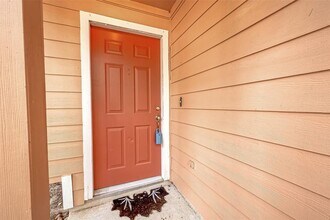 14 Scenic Brook Ct in Spring, TX - Building Photo - Building Photo