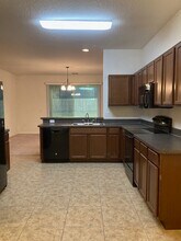 1539 Teddington St in DeLand, FL - Building Photo - Building Photo