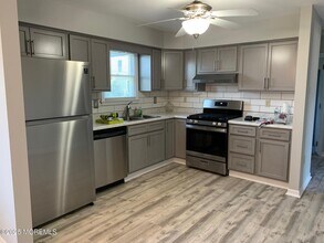 301 Arnold Ave in Seaside Heights, NJ - Building Photo - Building Photo