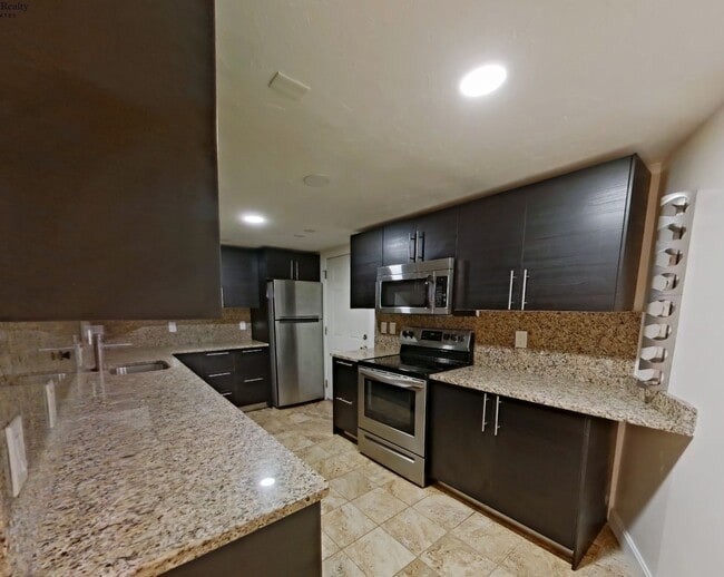 property at 73 Thatcher St