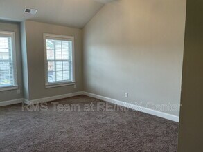 1011 Virginia Oak Ln in Lawrenceville, GA - Building Photo - Building Photo