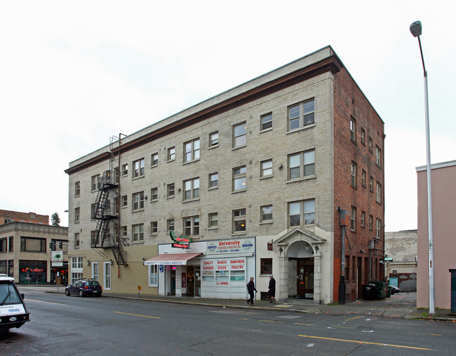 Adelaide Apartments in Seattle, WA - Building Photo - Building Photo