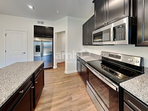 612 Hamilton Park Dr in Denver, NC - Building Photo - Building Photo