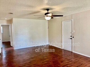 203 2nd St N in Pflugerville, TX - Building Photo - Building Photo