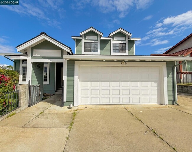118 Meadowlark Way in Hercules, CA - Building Photo - Building Photo