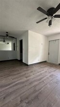 4163 SW 67th Ave in Davie, FL - Building Photo - Building Photo