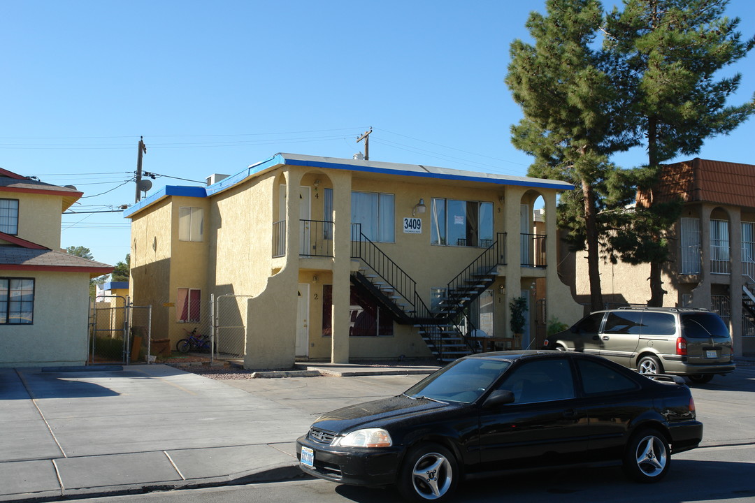 3409 Thomas Ave in North Las Vegas, NV - Foto de edificio