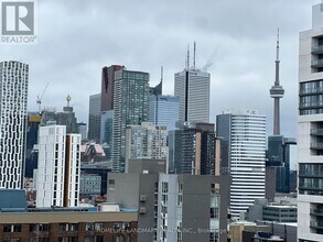 308 Jarvis St in Toronto, ON - Building Photo - Building Photo