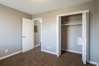 Central Heights in Huntsville, AL - Building Photo - Building Photo