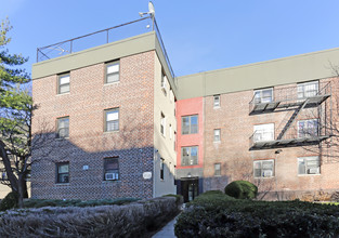 2012 24th St in Long Island City, NY - Building Photo - Building Photo