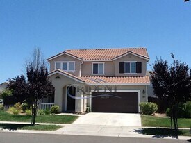 5599 Poppy Way in Marysville, CA - Building Photo