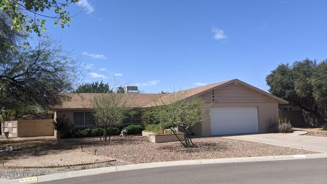 property at 4344 W Sandra Cir