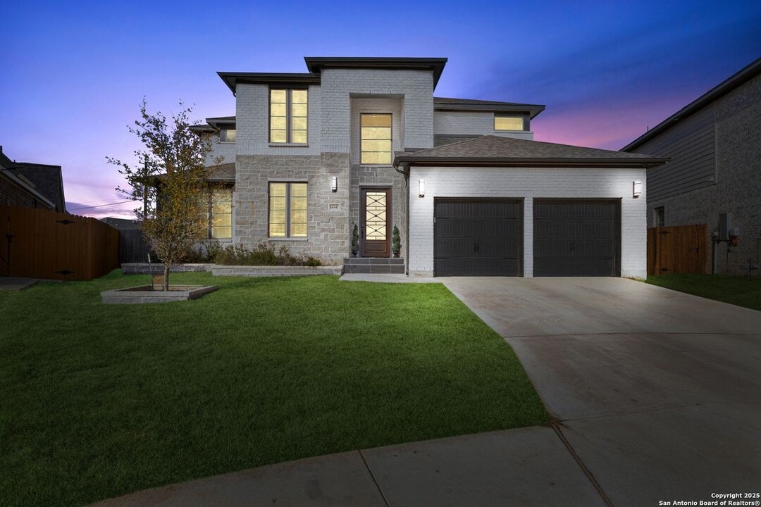 14347 Apache in San Antonio, TX - Building Photo