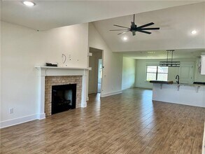 401 Palm St in Centerton, AR - Building Photo - Building Photo