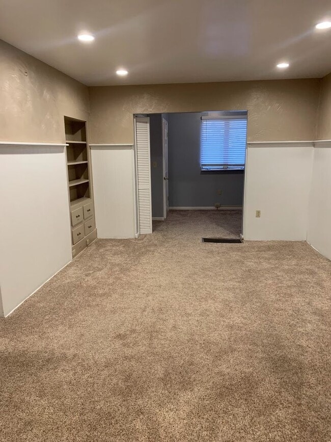 1845 Fallowfield Ave in Pittsburgh, PA - Building Photo - Building Photo