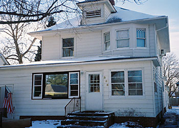 306 S Main St in Woodward, IA - Building Photo