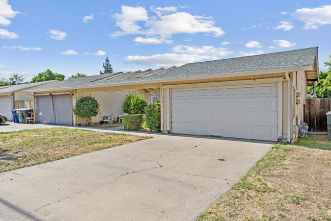 3011 E Orangeburg Ave in Modesto, CA - Building Photo - Building Photo