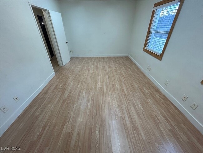 property at 626 S 8th St