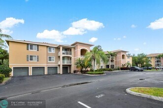 6492 Emerald Dunes Dr in Royal Palm Beach, FL - Building Photo - Building Photo