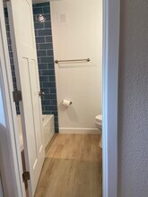 3583 S Bannock St, Unit B in Englewood, CO - Foto de edificio - Building Photo