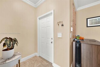 3752 San Simeon Cir in Weston, FL - Building Photo - Building Photo