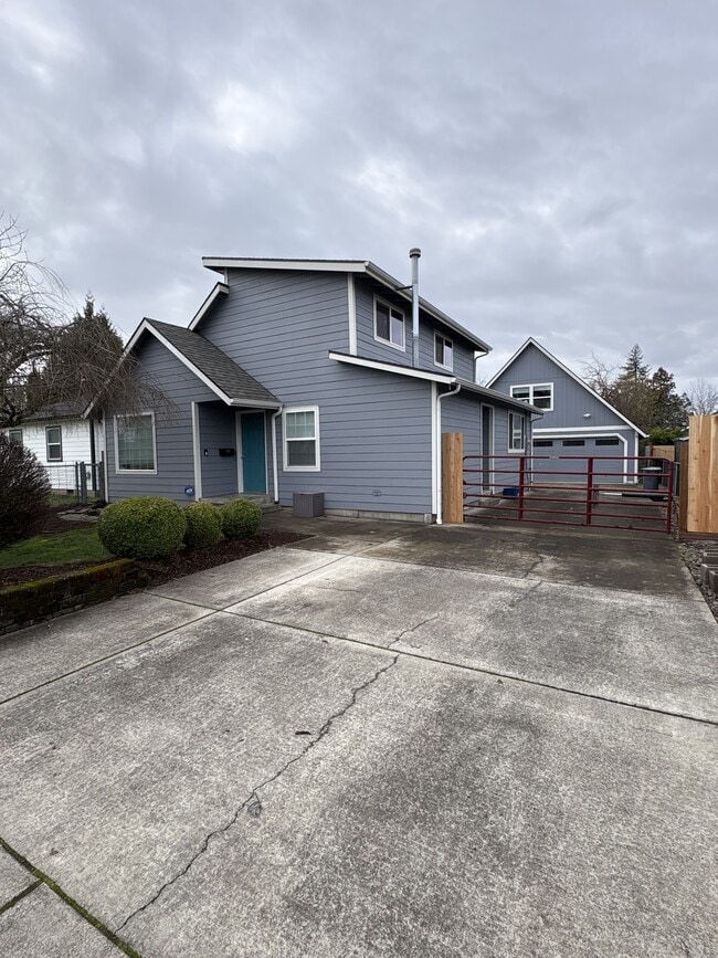 property at 1250 Hill St SE