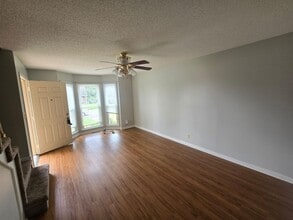 1225 Cobblestone Ln in Clarksville, TN - Building Photo - Building Photo