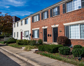 Brookville Townhomes in Alexandria, VA - Building Photo - Building Photo