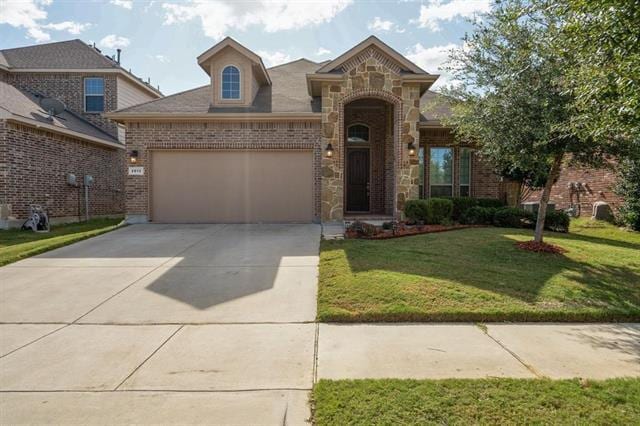 property at 2812 Frontier Dr