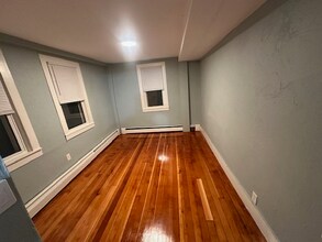 4 Church St in Oxford, MA - Building Photo - Building Photo