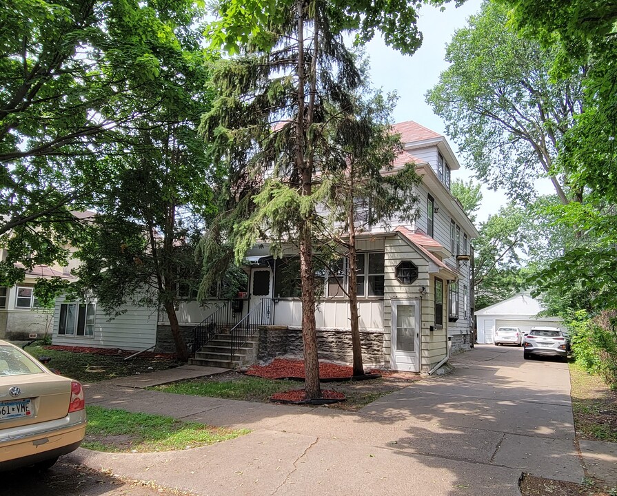 1041 15th Ave Se in Minneapolis, MN - Building Photo