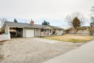 3414 N Center Rd in Spokane Valley, WA - Building Photo - Building Photo