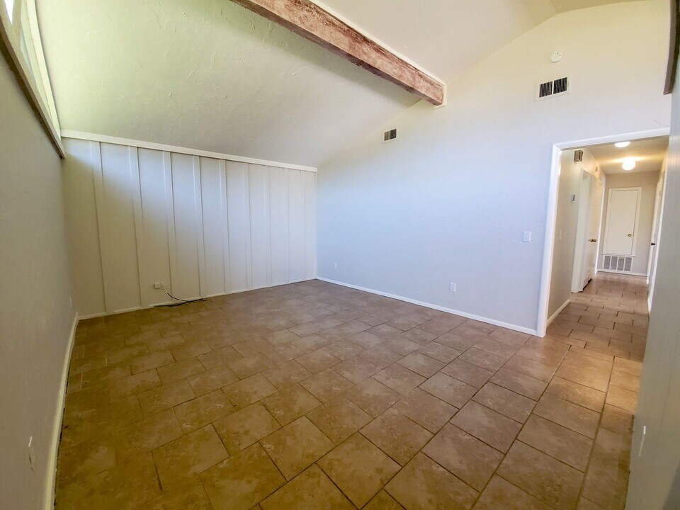 32 Cheyenne Dr in Shawnee, OK - Building Photo