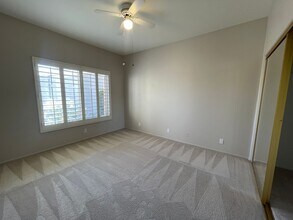 48625 Cll Esperanza in La Quinta, CA - Building Photo - Building Photo