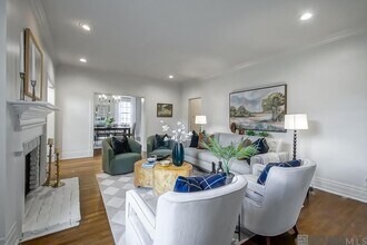 2221 Olive St in Baton Rouge, LA - Building Photo - Building Photo