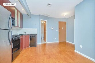 2082 Frederick Douglass Blvd in New York, NY - Building Photo - Building Photo