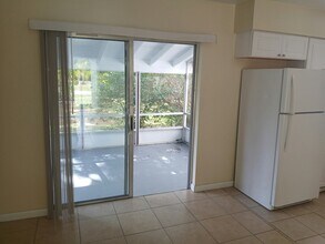 7401 Paso Robles Blvd in Fort Pierce, FL - Building Photo - Building Photo