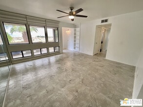 425 Bradshaw E Ln in Palm Springs, CA - Building Photo - Building Photo