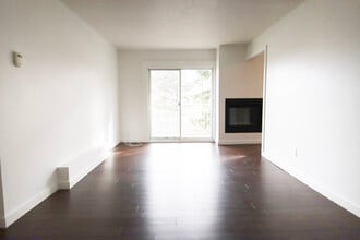 475-477 Lancaster St W in Kitchener, ON - Building Photo - Building Photo